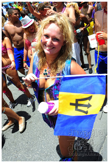 kadooment_day_blue_box_2012-117