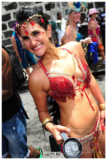 kadooment_day_blue_box_2012-134