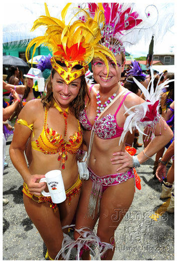 kadooment_day_blue_box_2012-164
