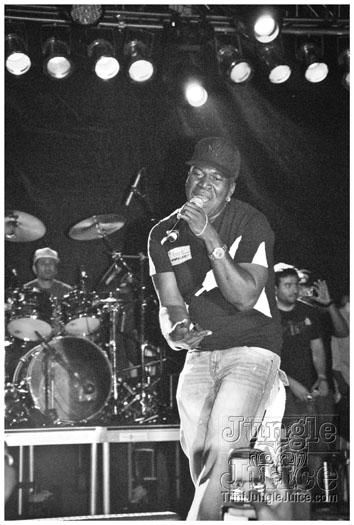 machel_intrepid_live_jun23-050