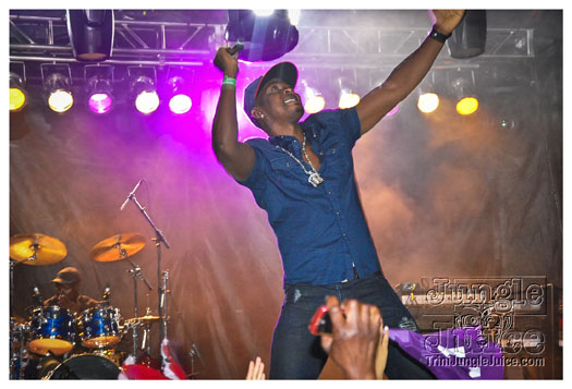 machel_intrepid_live_jun23-083
