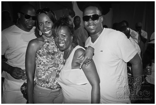 rise_neon_may27-033