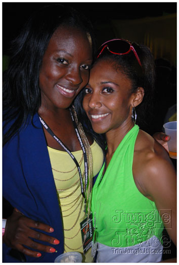 rise_neon_may27-041