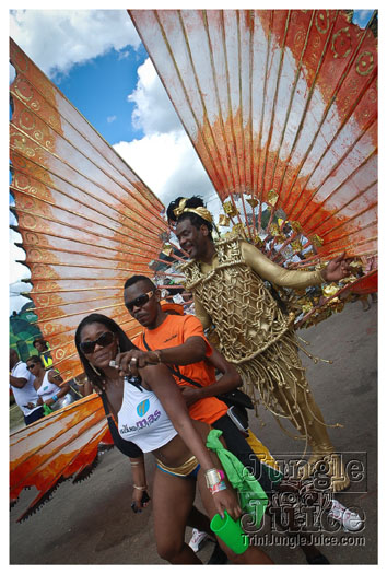 island_people_mas_monday_2012-009
