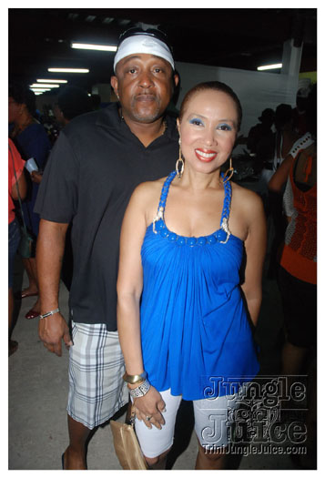 shades_2012-009
