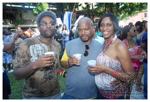 shades_2012-096