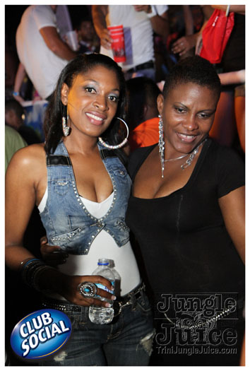 tribe_ice_2012_jan7-154