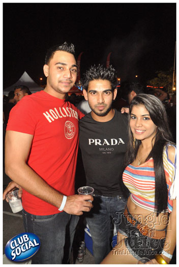 tribe_ice_2012_jan7-166