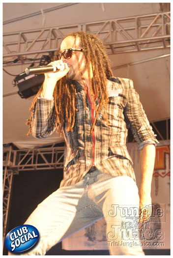 tribe_ice_2012_jan7-181