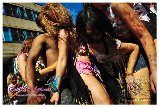 triniposseuk_colours_2012-166