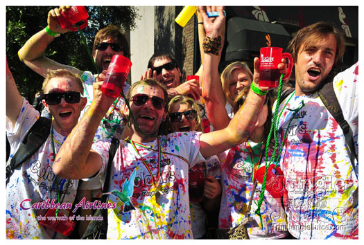 triniposseuk_colours_2012-179