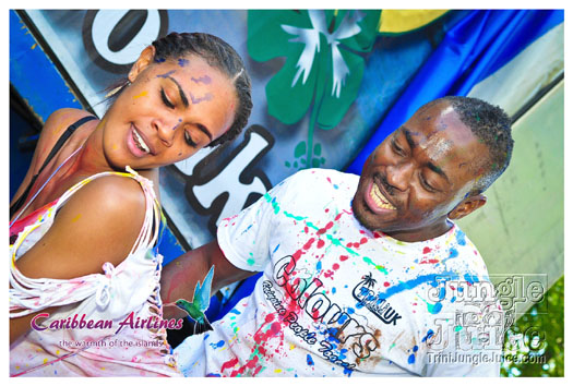triniposseuk_colours_2012-209