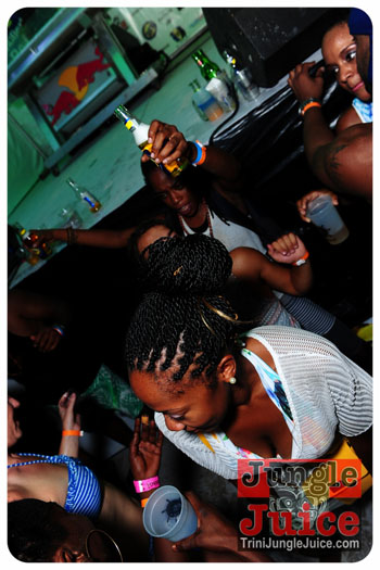 booze_premium_2013_pt1-197
