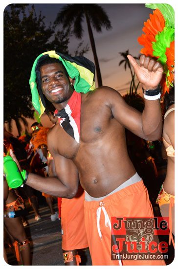 miami_parade_2013_pt9-154