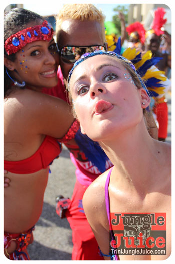 cayman_carnival_2013_part3-037