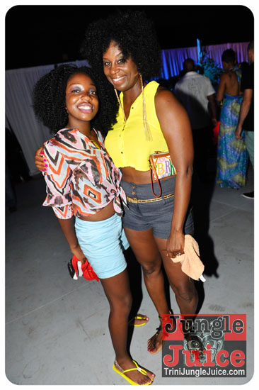 tan_ta_na_2013-086