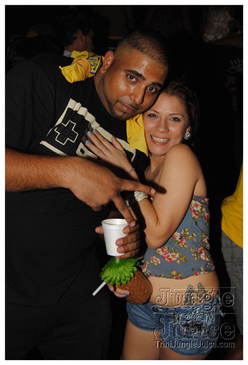 black_to_blue_2013-154
