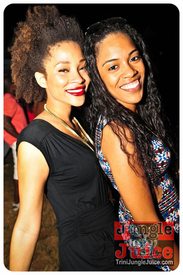 beach_house_carnival_2014-216