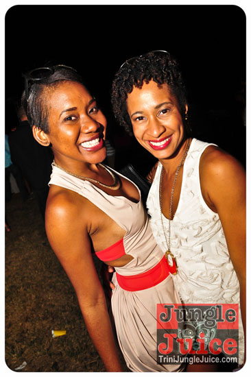 beach_house_carnival_2014-231