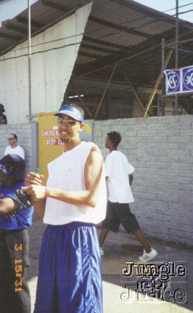 monC2K3-83
